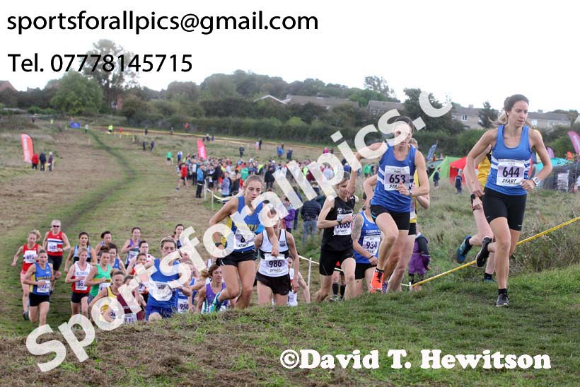 Senior womens Start Fitness North Eastern Harriers League, Wrekenton, Gateshead. Photo:  David T. Hewitson/Sports for All Pics